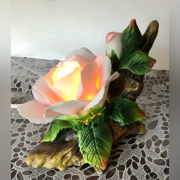 VINTAGE ROSE PINK ON A BRANCH PORCELAIN LIGHTED PERFECT GIFT FOR MOTHERS DAY,c54 - Picture 8 of 9